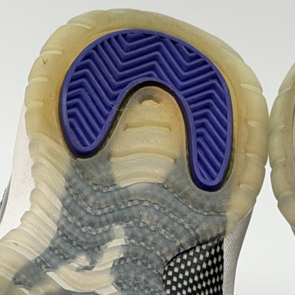 Jordan 11 Retro Concord 378038-100 4Y - Picture 10 of 13